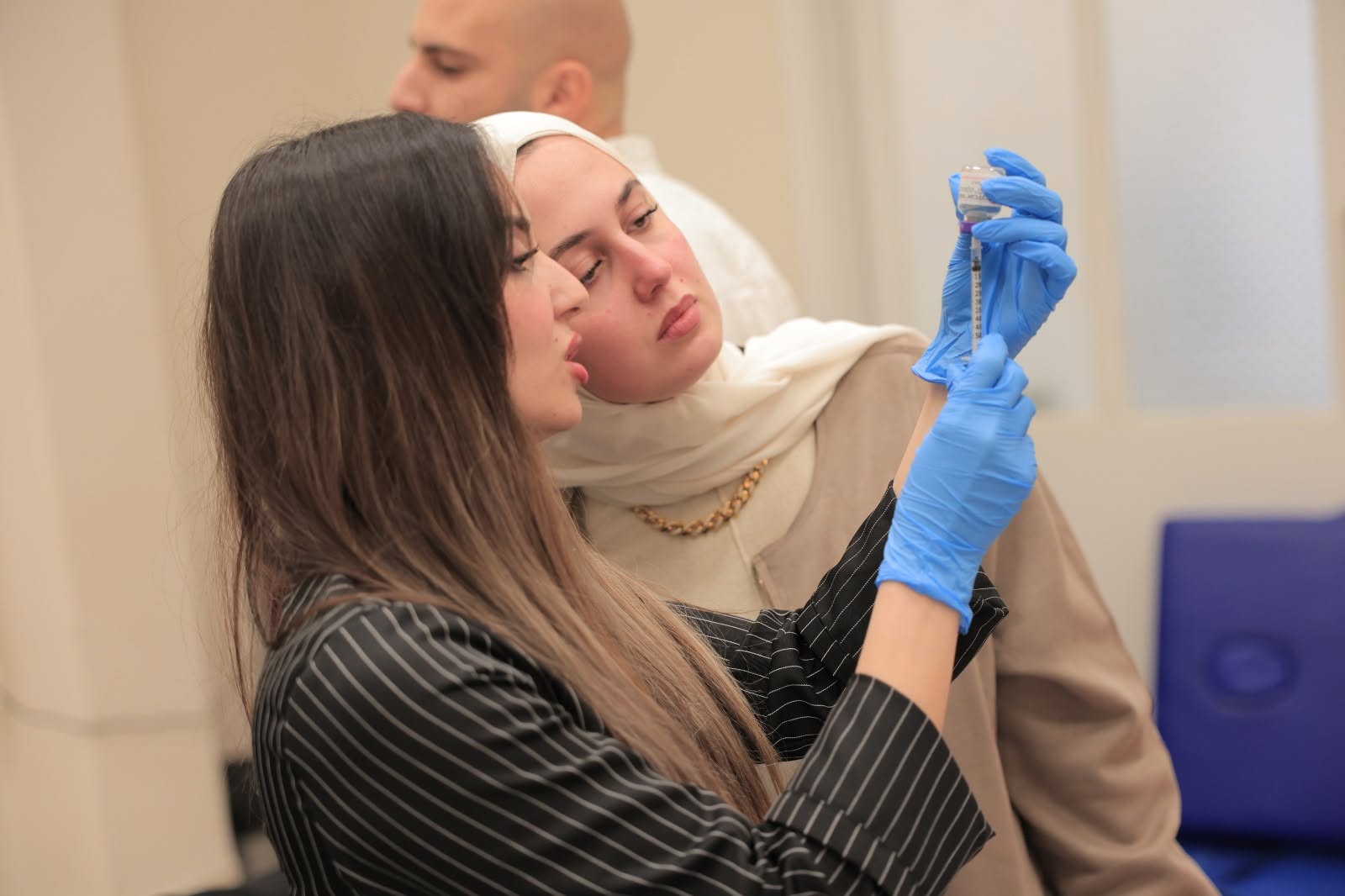 Specialized Non-Surgical Aesthetics Course at the Faculty of Dentistry